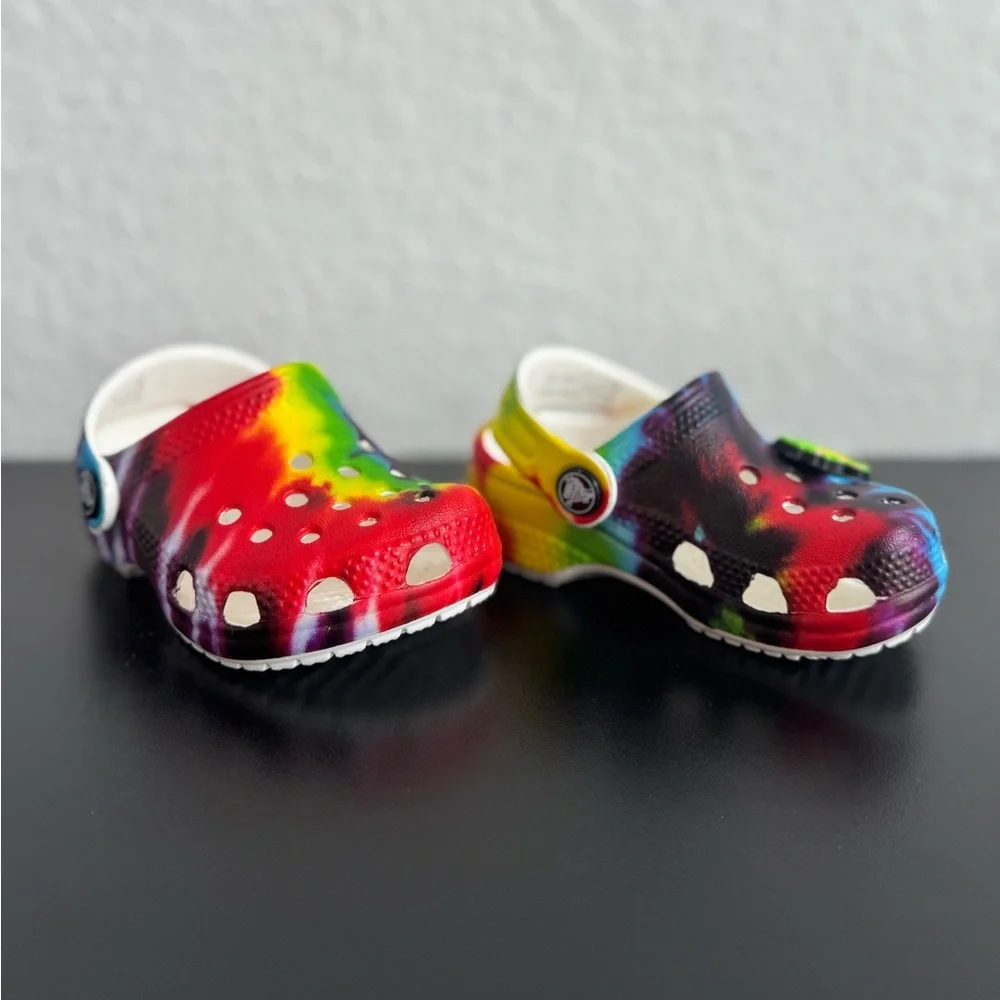 CROCS Kids Rainbow Tie-Dye Clogs with Green Charm